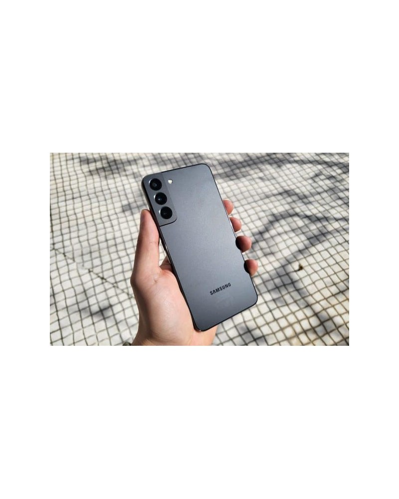 Samsung Galaxy S22 view