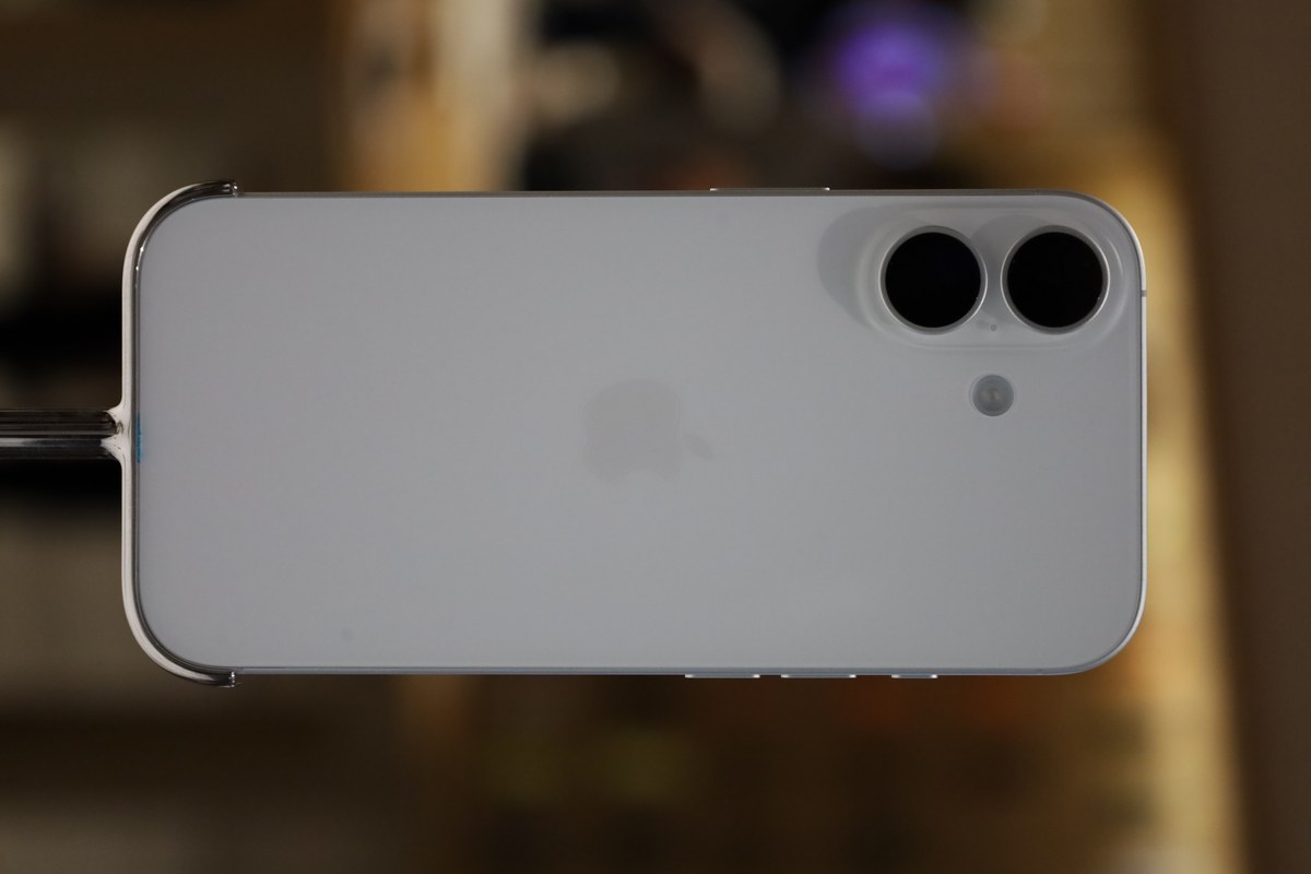 Apple iPhone 17